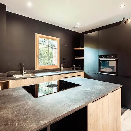 Le Des Belles - A Brand New Half-chalet Perfect For A Family Break
